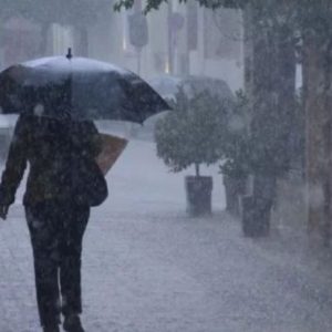 Τριήμερη κακοκαιρία από Πέμπτη με βροχές και τοπικά ισχυρές καταιγίδες